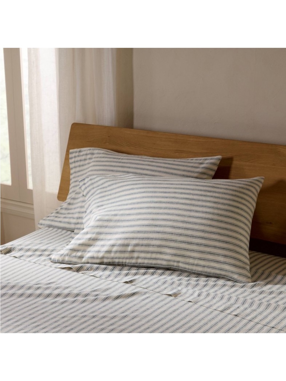 Parachute and Target Blue and White Striped Pillowcase and Sheet Set - Picture 2 of 5